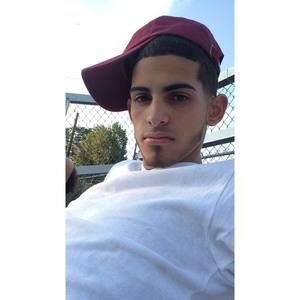 Meet your Posher, Dominic